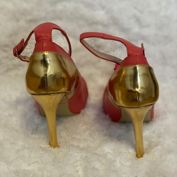 Coral/Gold Tassel Stiletto Pointed Toe Heels - Picture 4 of 6